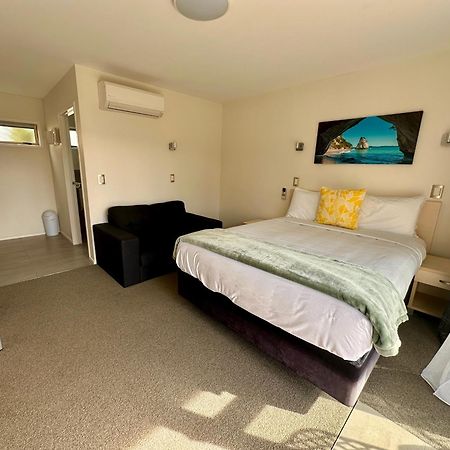 The Olive Motel Coromandel Eksteriør bilde