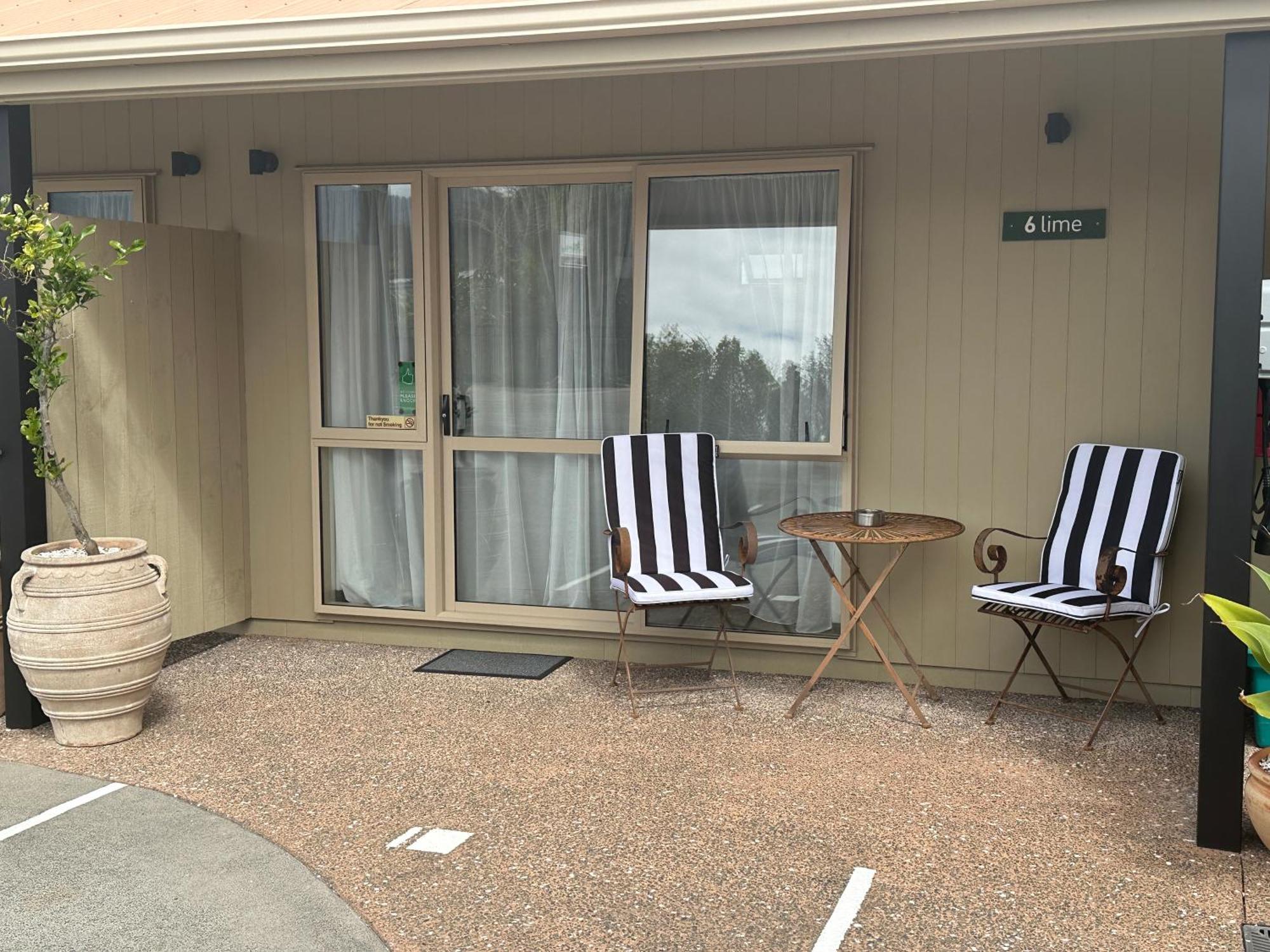 The Olive Motel Coromandel Eksteriør bilde