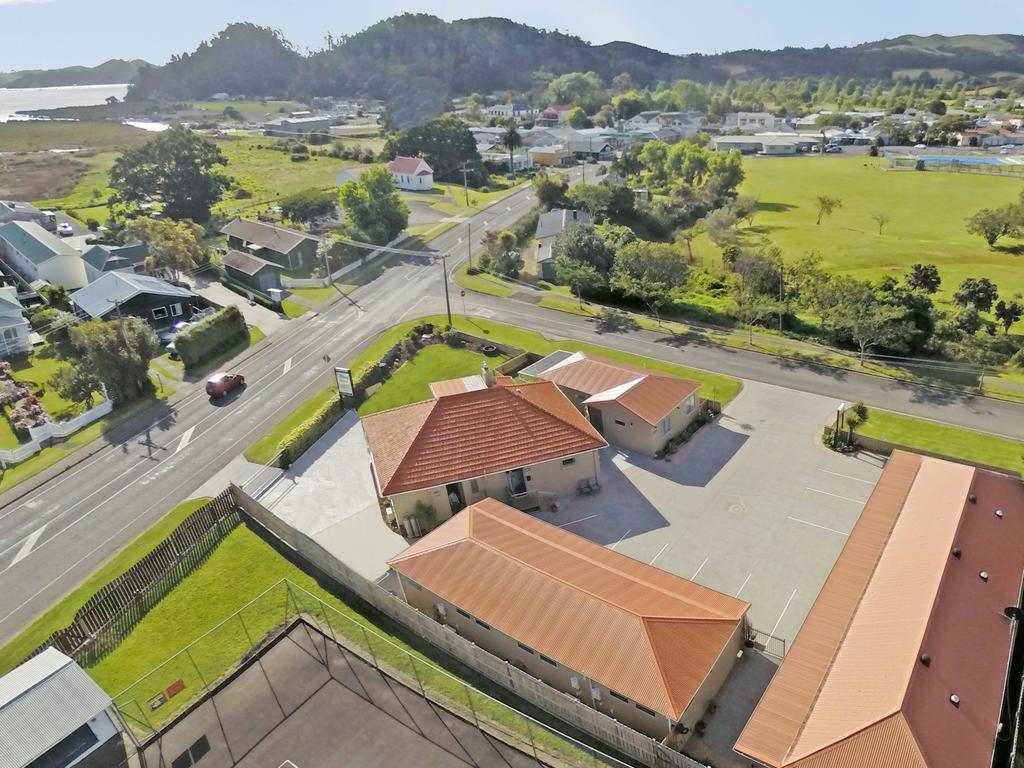 The Olive Motel Coromandel Eksteriør bilde