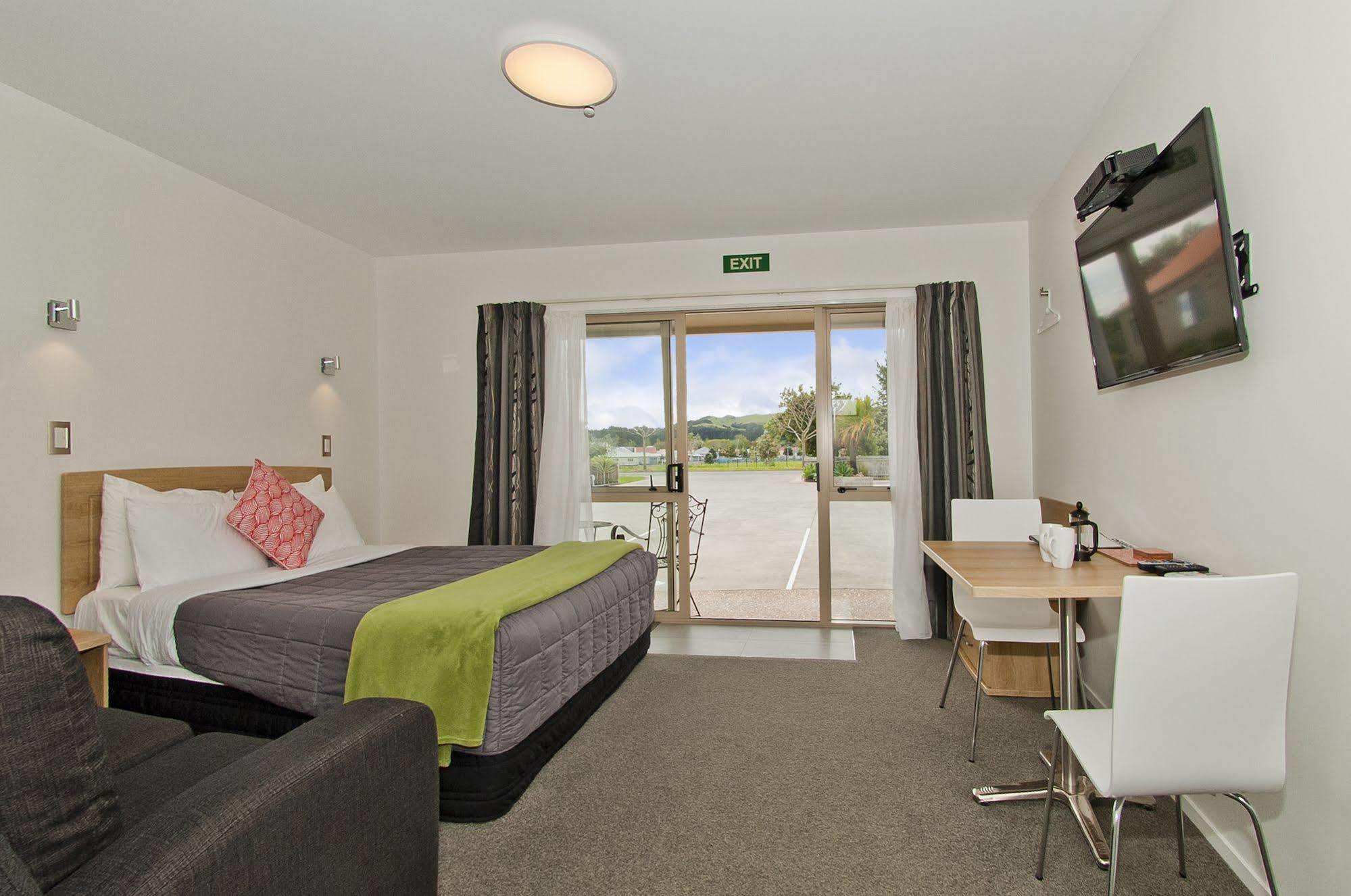 The Olive Motel Coromandel Eksteriør bilde